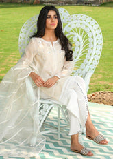 Maheen Ghani Taseer - Medieval Dream